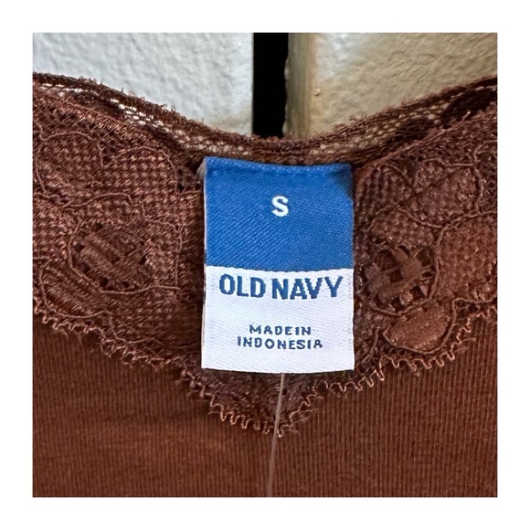 Lace Trim Cami Tank Top Chocolate Brown / Precious Earth NEW Small Old Navy. - Picture 4 of 7